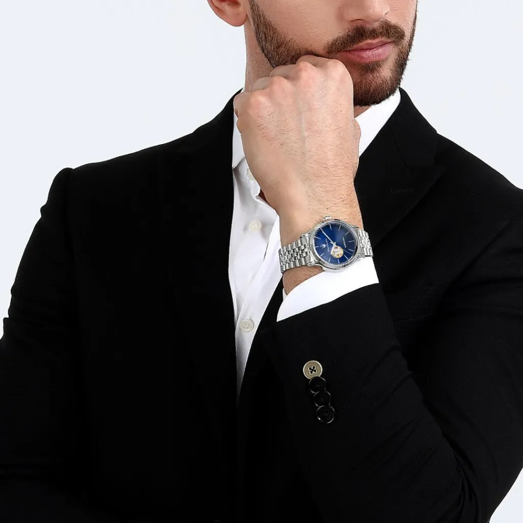 MASERATI Montre Epoca Bleu cadran argenté fond bleu bracelet métal argenté Sale