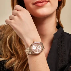 OLIVIA BURTON Montre Hexa Multifonction Rose cadran rose fond rose bracelet acier rose Clearance