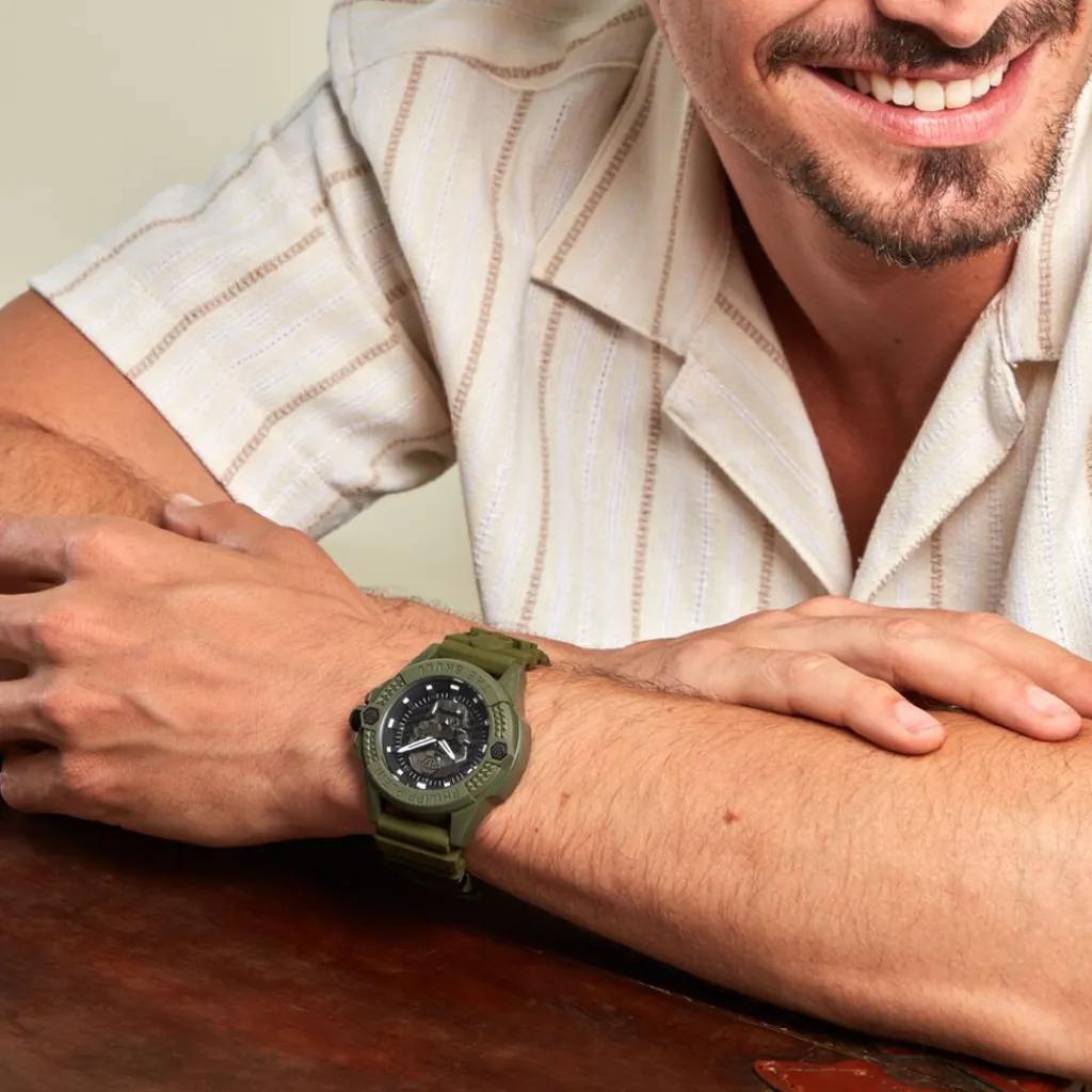 PHILIPP PLEIN Montre The Skull Ecoceramic Noir cadran vert fond noir bracelet silicone vert New