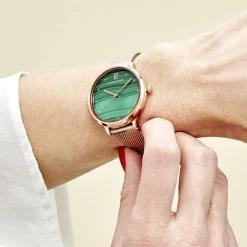 PIERRE LANNIER Montre Elara Vert cadran doré rose fond vert bracelet acier doré rose Sale