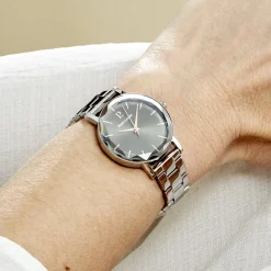 PIERRE LANNIER Montre Multiples Noir cadran argenté fond noir bracelet acier argenté Online