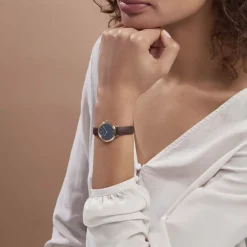 PIERRE LANNIER Montre Nova Bleu cadran argenté fond bleu bracelet cuir brun