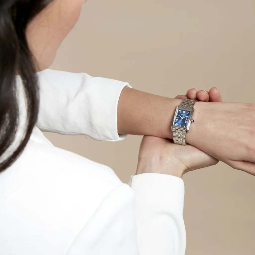 SEIKO Montre Classique Bleu cadran argenté fond bleu bracelet acier argenté Outlet