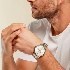 SEIKO Montre Presage Cocktail Ivoire cadran argenté fond ivoire bracelet acier gris Outlet