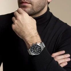 SEIKO Montre Sport Noir cadran argenté fond noir bracelet acier argenté Best