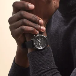 SEIKO Montre Sport Titane Noir cadran gris fond noir bracelet silicone noire Clearance