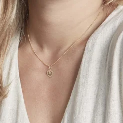 Histoire d'Or Pendentif Eudocie Coeur Lettre Or Jaune Outlet